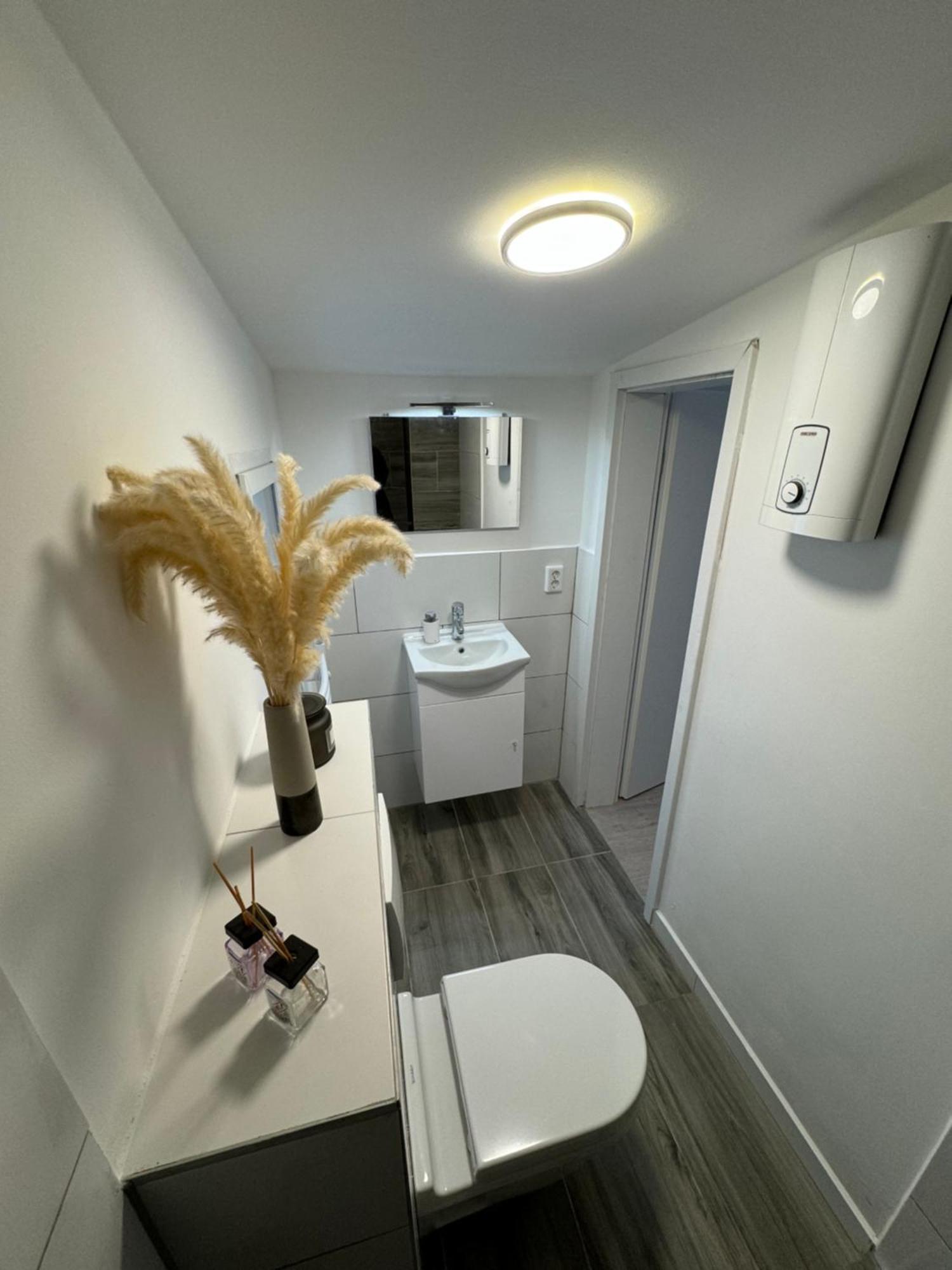 Art House /15 Min. Duesseldorf Messe,airport &